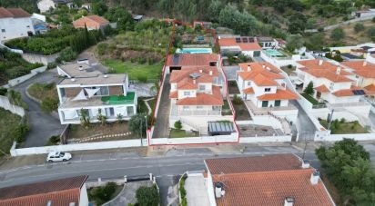 Maison T4 à Eiras E São Paulo De Frades de 360 m²
