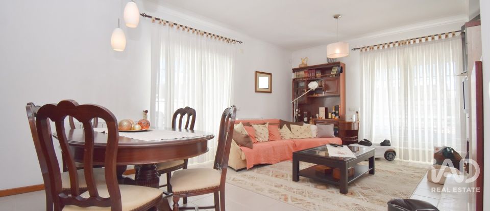 Maison T4 à Eiras E São Paulo De Frades de 360 m²