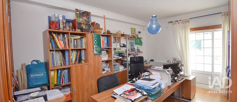 Maison T4 à Eiras E São Paulo De Frades de 360 m²