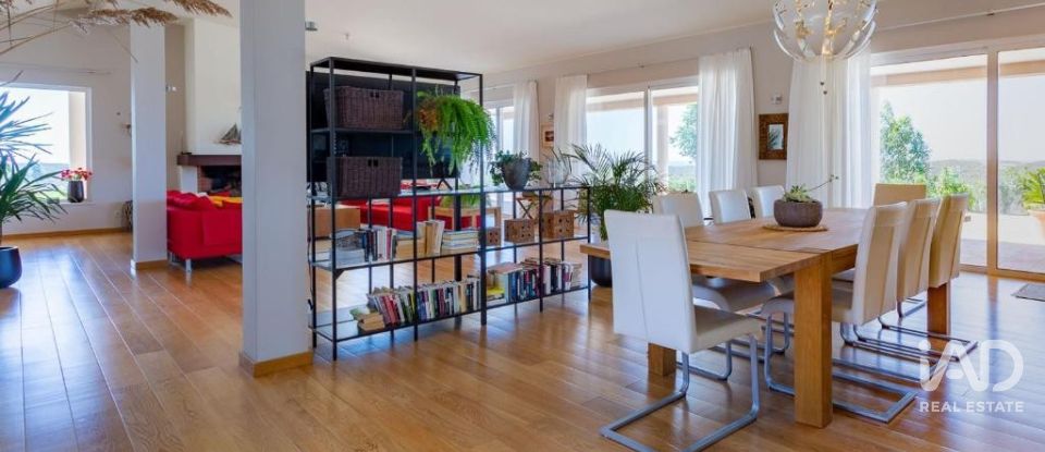 Moradia T5 em Bensafrim e Barão de São João de 412 m²