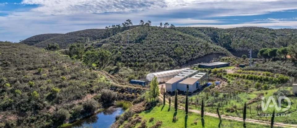 Moradia T5 em Bensafrim e Barão de São João de 412 m²