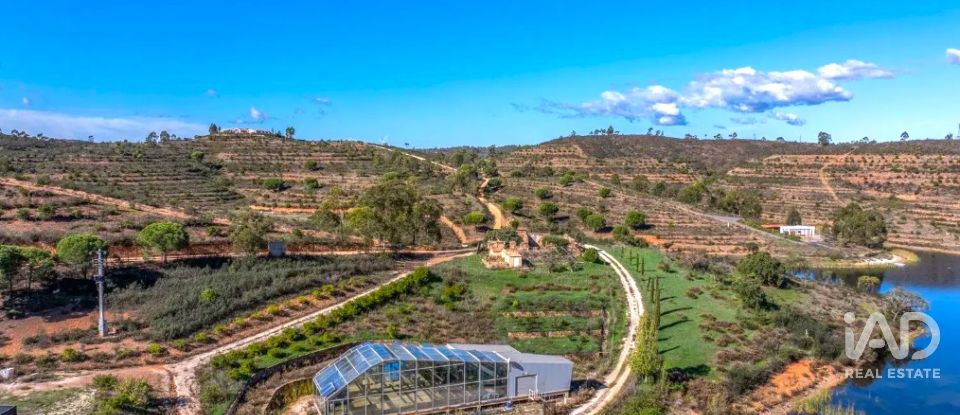 Moradia T5 em Bensafrim e Barão de São João de 412 m²