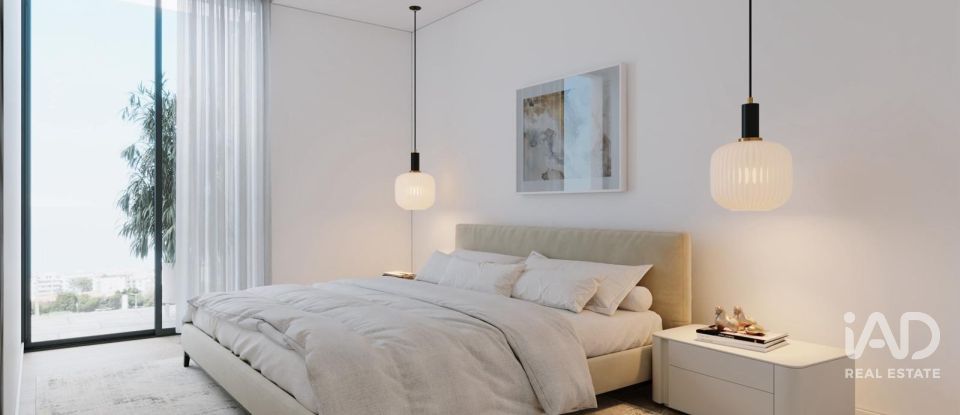 Apartment T2 in Margaride (Santa Eulália), Várzea, Lagares, Varziela e Moure of 131 m²