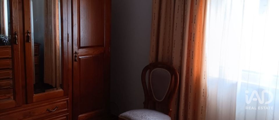 Moradia T3 em Nazaré de 96 m²