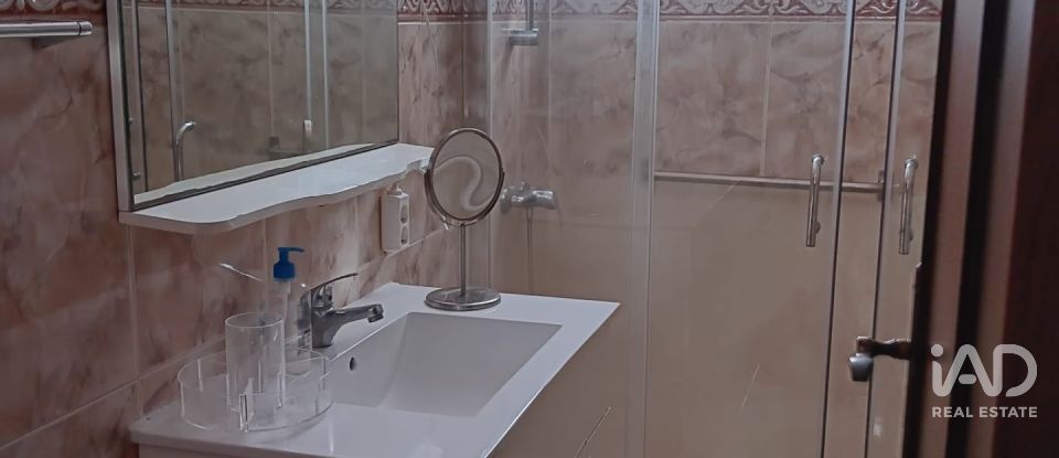 Moradia T3 em Nazaré de 96 m²