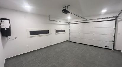 House T4 in Fernão Ferro of 204 m²