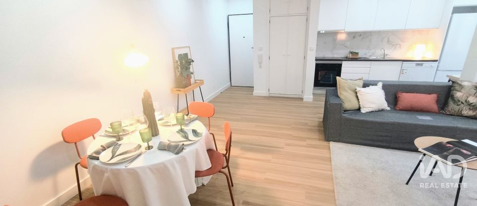 Apartamento T2 em Olivais de 66 m²