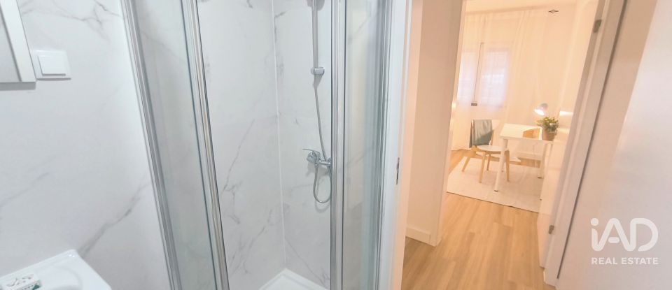 Apartamento T2 em Olivais de 66 m²