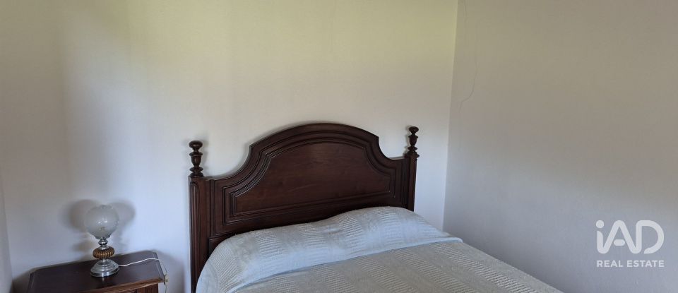 Moradia T3 em Caldas da Rainha - Santo Onofre e Serra do Bouro de 93 m²