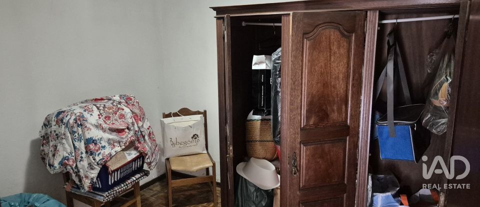 Moradia T3 em Caldas da Rainha - Santo Onofre e Serra do Bouro de 93 m²