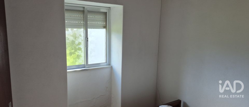 Moradia T3 em Caldas da Rainha - Santo Onofre e Serra do Bouro de 93 m²