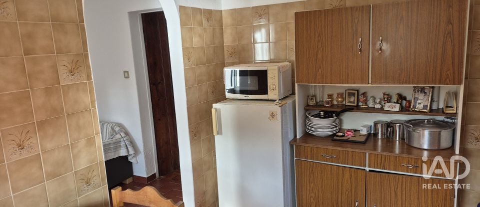 Moradia T3 em Caldas da Rainha - Santo Onofre e Serra do Bouro de 93 m²