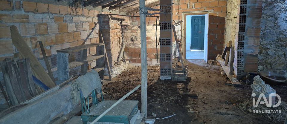 Moradia T3 em Caldas da Rainha - Santo Onofre e Serra do Bouro de 93 m²