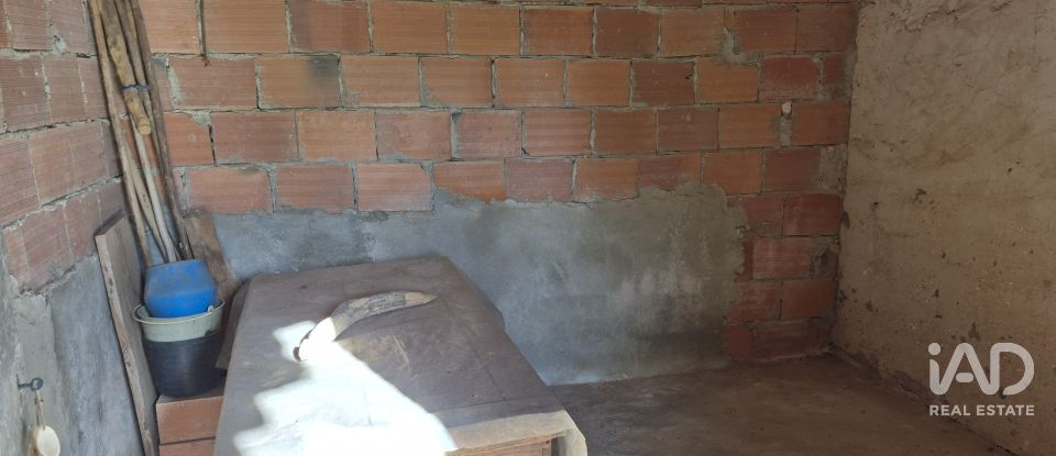 Moradia T3 em Caldas da Rainha - Santo Onofre e Serra do Bouro de 93 m²