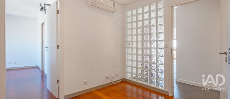 Apartamento T4 em São Mamede de Infesta e Senhora da Hora de 116 m²