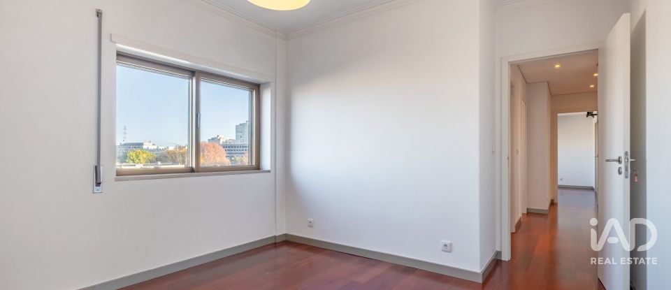 Apartamento T4 em São Mamede de Infesta e Senhora da Hora de 116 m²