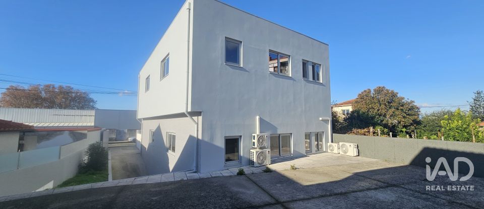 Appartement T3 à Oliveira do Douro de 121 m²