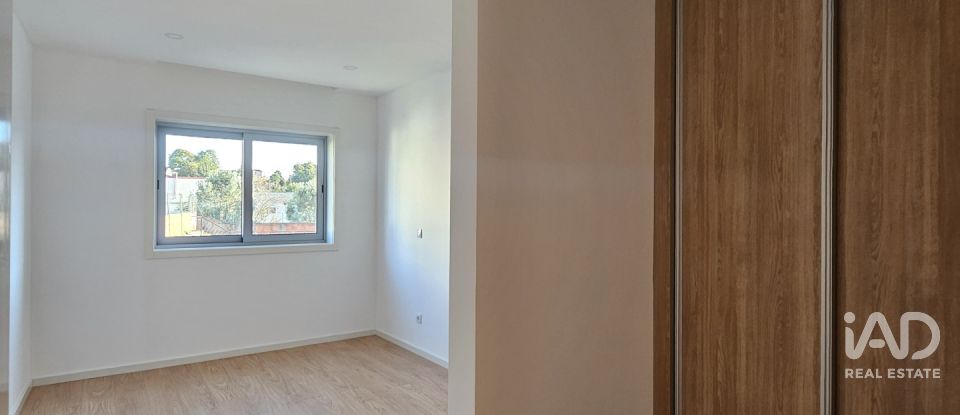 Appartement T3 à Oliveira do Douro de 121 m²