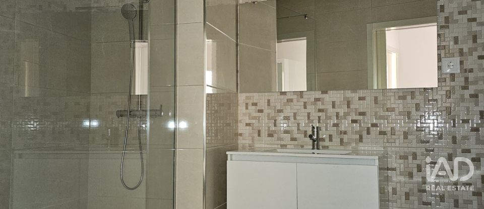 Appartement T3 à Oliveira do Douro de 121 m²