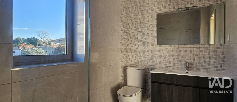 Appartement T3 à Oliveira do Douro de 121 m²