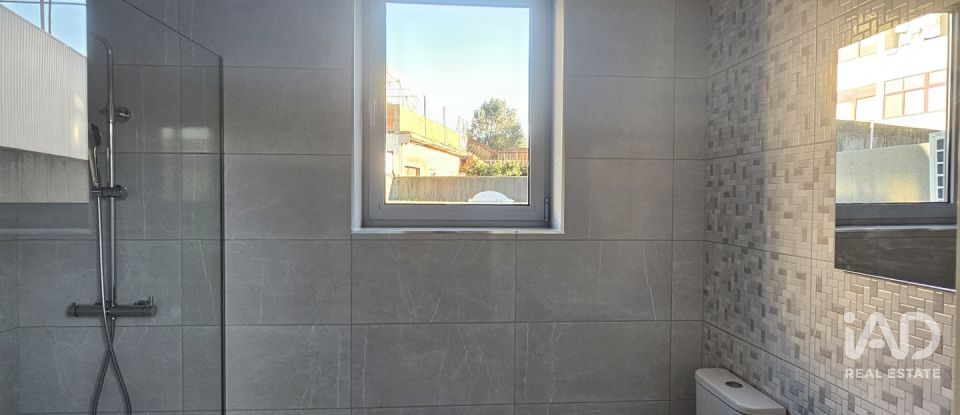 Appartement T3 à Oliveira do Douro de 121 m²