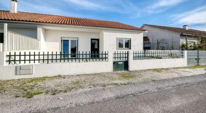 Maison T3 à Vale de Santarém de 116 m²