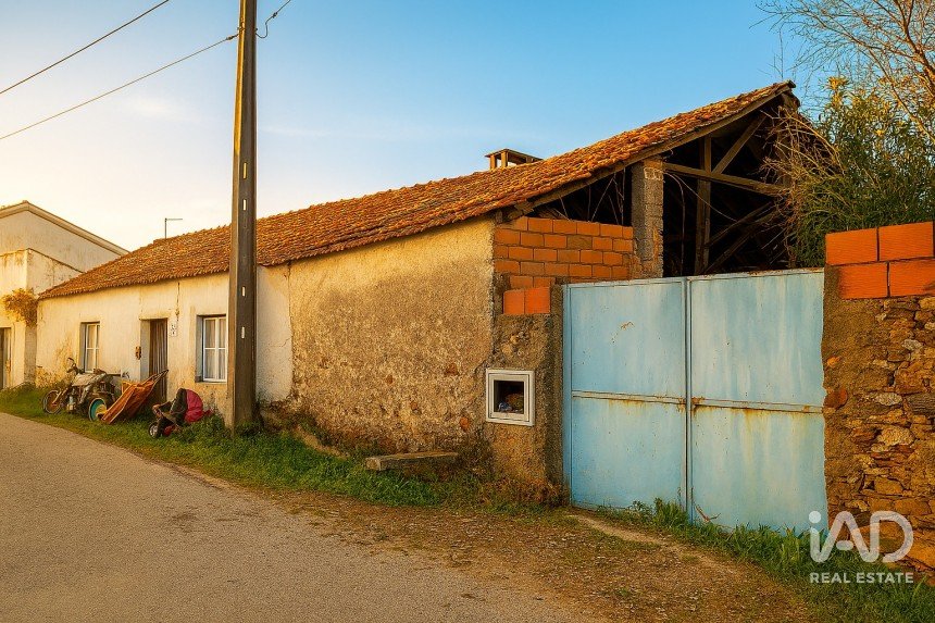 Maison de village T2 à Olalhas de 411 m²
