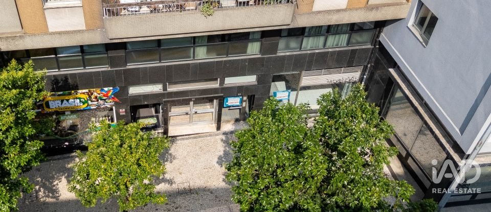 Boutique/Local commercial à Cedofeita, Santo Ildefonso, Sé, Miragaia, São Nicolau e Vitória de 196 m²