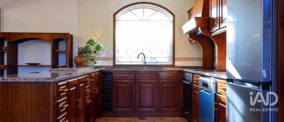 Moradia T4 em Beduído e Veiros de 258 m²