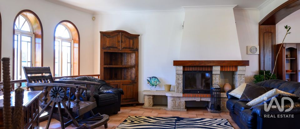 Moradia T4 em Beduído e Veiros de 258 m²