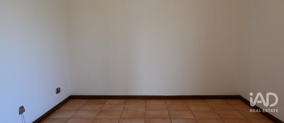 Moradia T4 em Beduído e Veiros de 258 m²