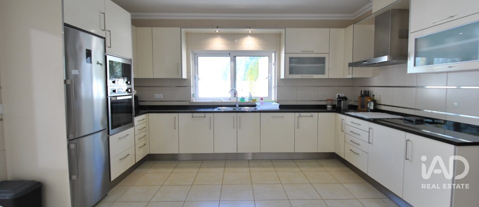 Moradia T3 em Albufeira e Olhos de Água de 144 m²