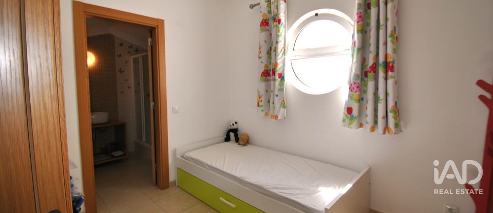 Moradia T3 em Albufeira e Olhos de Água de 144 m²