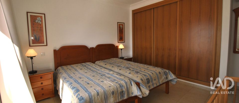 Moradia T3 em Albufeira e Olhos de Água de 144 m²