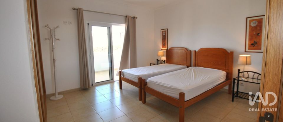 Moradia T3 em Albufeira e Olhos de Água de 144 m²