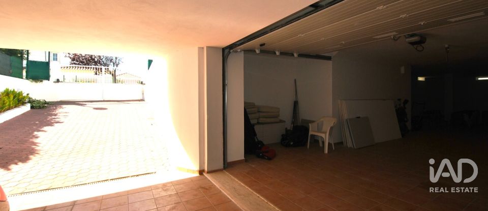 Moradia T3 em Albufeira e Olhos de Água de 144 m²