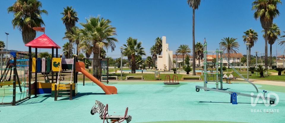 Terreno urbano em Poiares (Santo André) de 4 800 m²