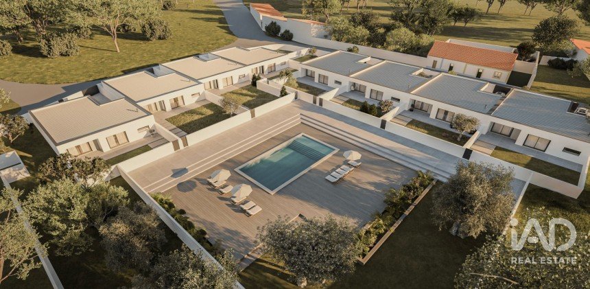 Terrain à Alcoentre de 9 246 m²