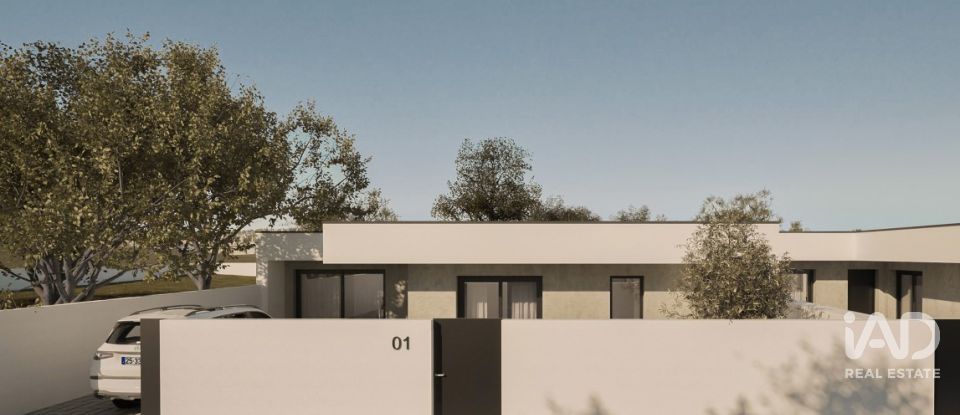 Terrain à Alcoentre de 9 246 m²