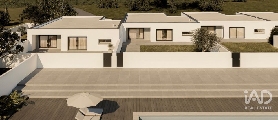 Terrain à Alcoentre de 9 246 m²