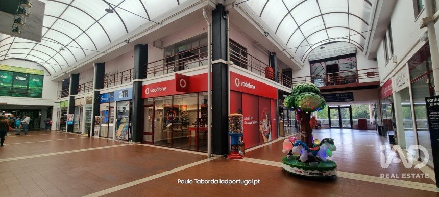 Boutique/Local commercial à Sé e São Lourenço de 97 m²