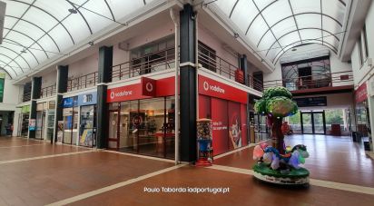 Boutique/Local commercial à Sé e São Lourenço de 97 m²