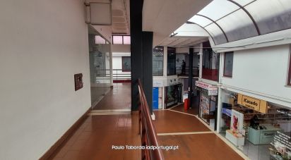 Boutique/Local commercial à Sé e São Lourenço de 97 m²