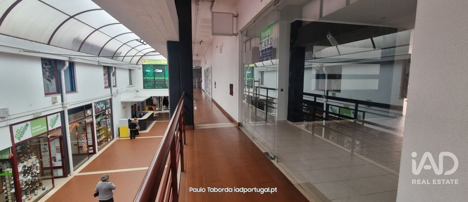 Boutique/Local commercial à Sé e São Lourenço de 97 m²