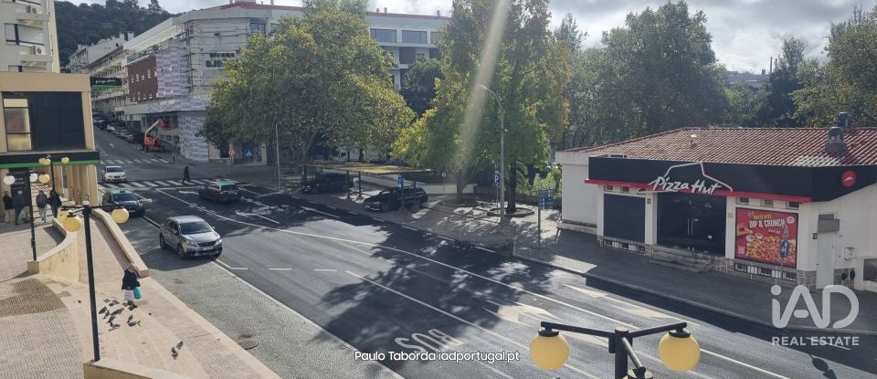 Boutique/Local commercial à Sé e São Lourenço de 97 m²