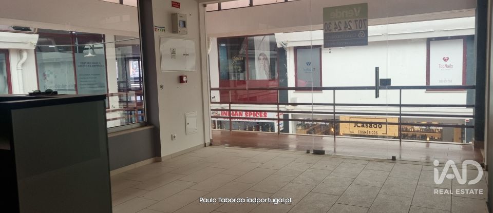 Boutique/Local commercial à Sé e São Lourenço de 97 m²