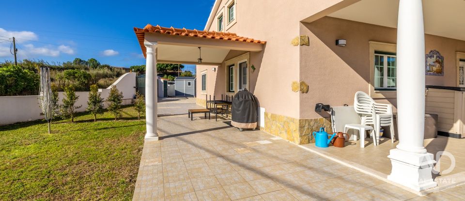 Maison T3 à Caldas da Rainha - Santo Onofre e Serra do Bouro de 135 m²