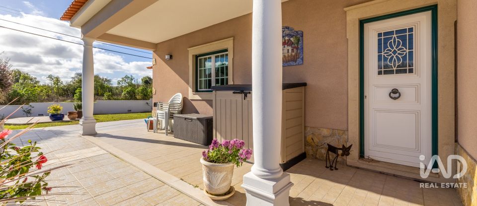 Maison T3 à Caldas da Rainha - Santo Onofre e Serra do Bouro de 135 m²