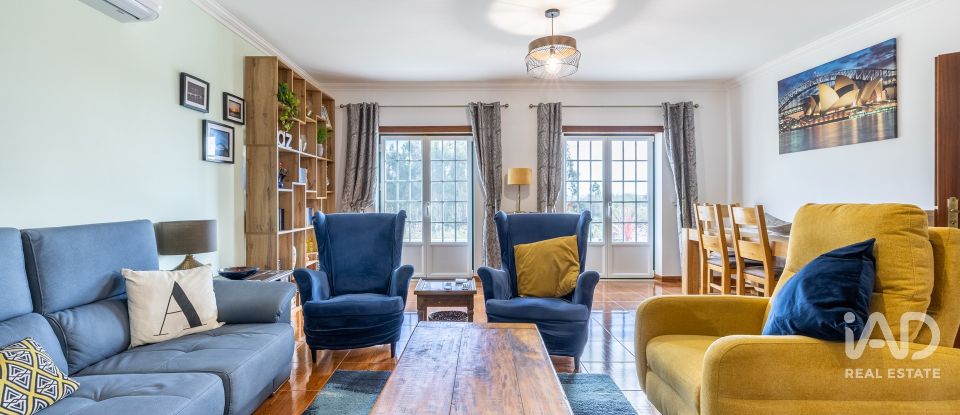 Maison T3 à Caldas da Rainha - Santo Onofre e Serra do Bouro de 135 m²