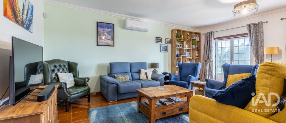 Maison T3 à Caldas da Rainha - Santo Onofre e Serra do Bouro de 135 m²